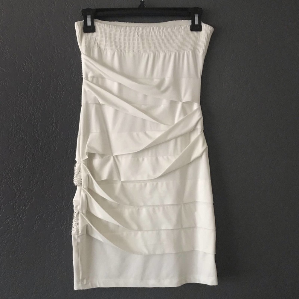 14. Nikibiki Embellish Strapless Mini Dress S - Picture 7 of 7